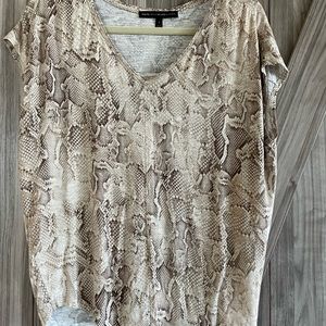 Beautiful casual top.